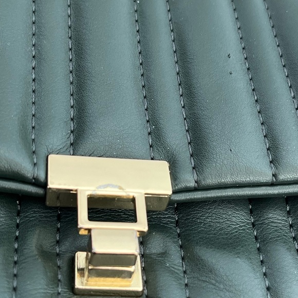 Zara green quilted small Chain crossbody purse - Picture 4 of 9